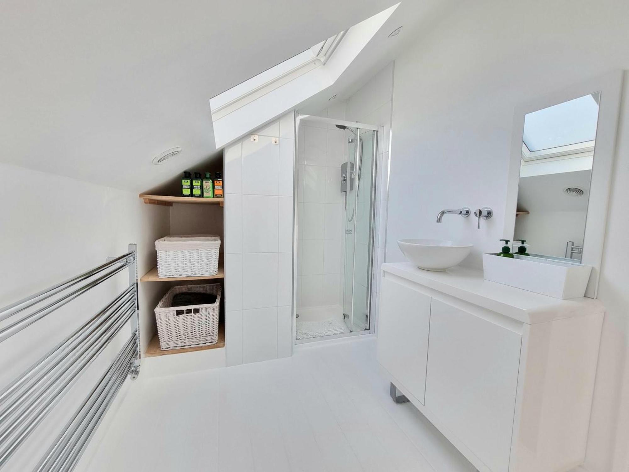 West Hill Retreat Seaview Balcony Chic Loft Studio & Free Parking Hastings Zewnętrze zdjęcie