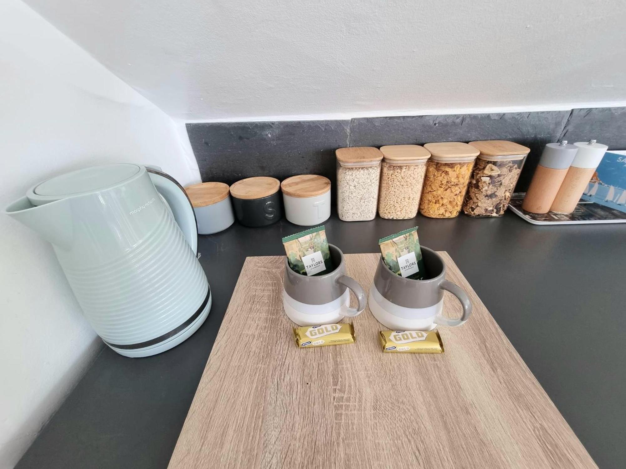 West Hill Retreat Seaview Balcony Chic Loft Studio & Free Parking Hastings Zewnętrze zdjęcie